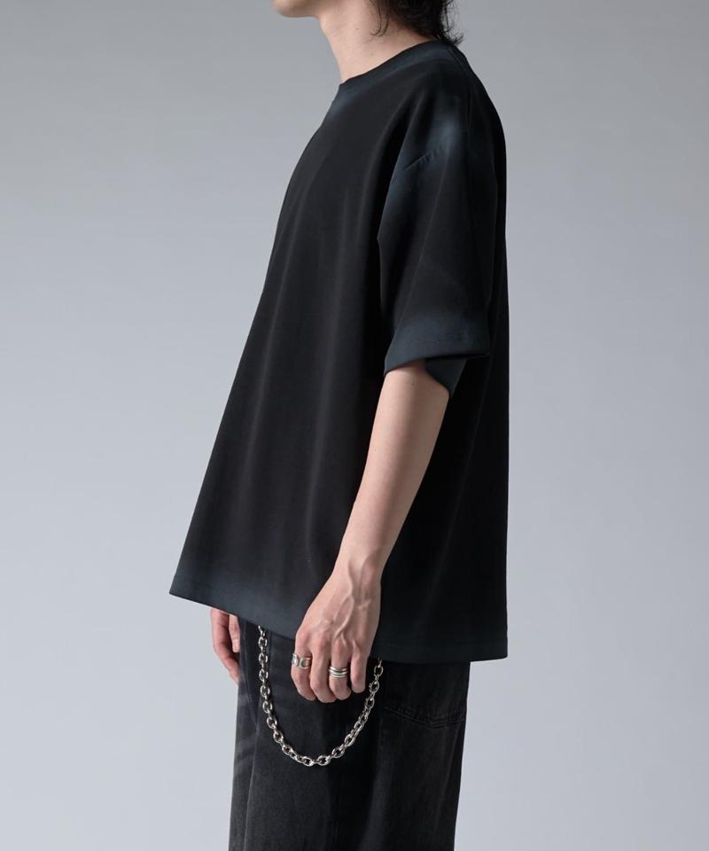 ポンチスプレーTシャツ