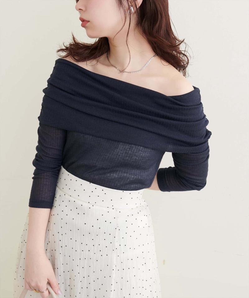 【natural couture】シアーギャザーオフショルプルオーバー