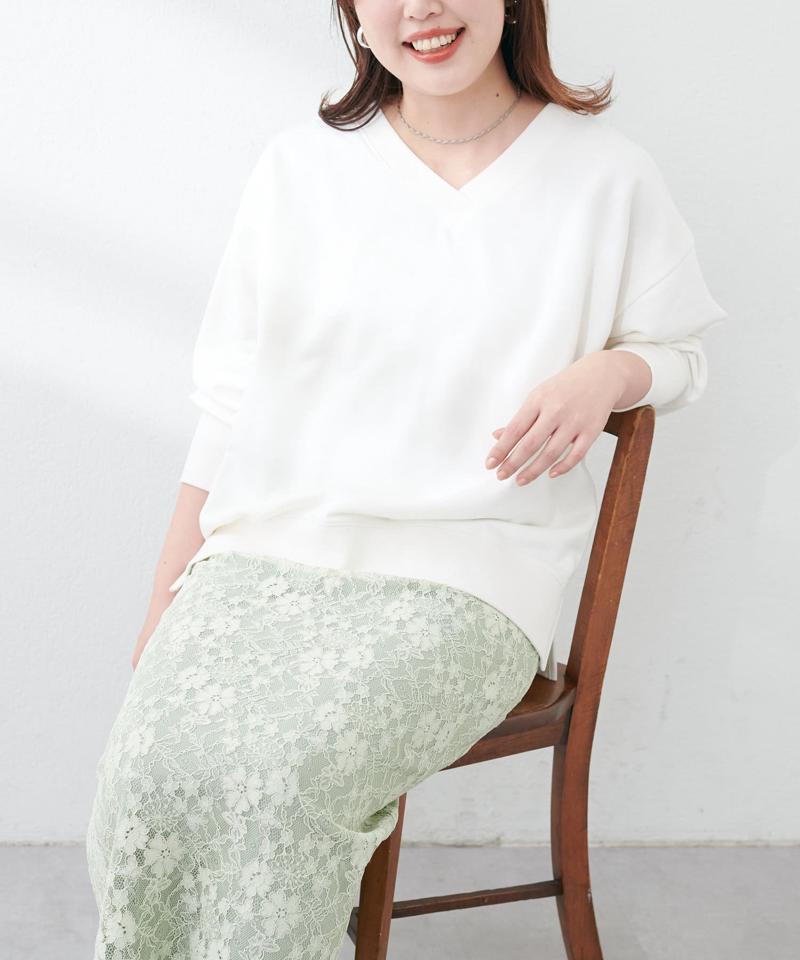 【natural couture】Web限定 /【ako】スリット付きVネック裏毛プルオーバー