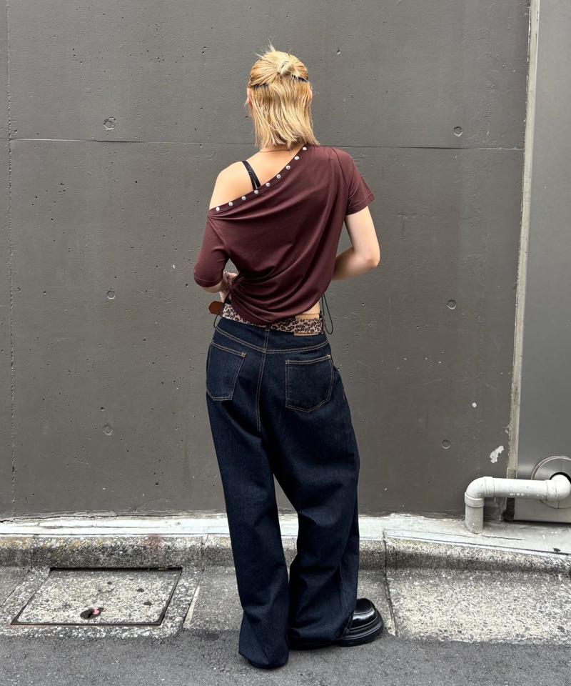 ワンオフショルスタッズドロストTEE
