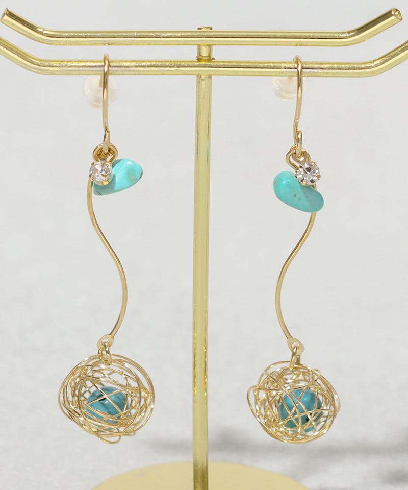 ターコイズ入りワイヤーボールピアス