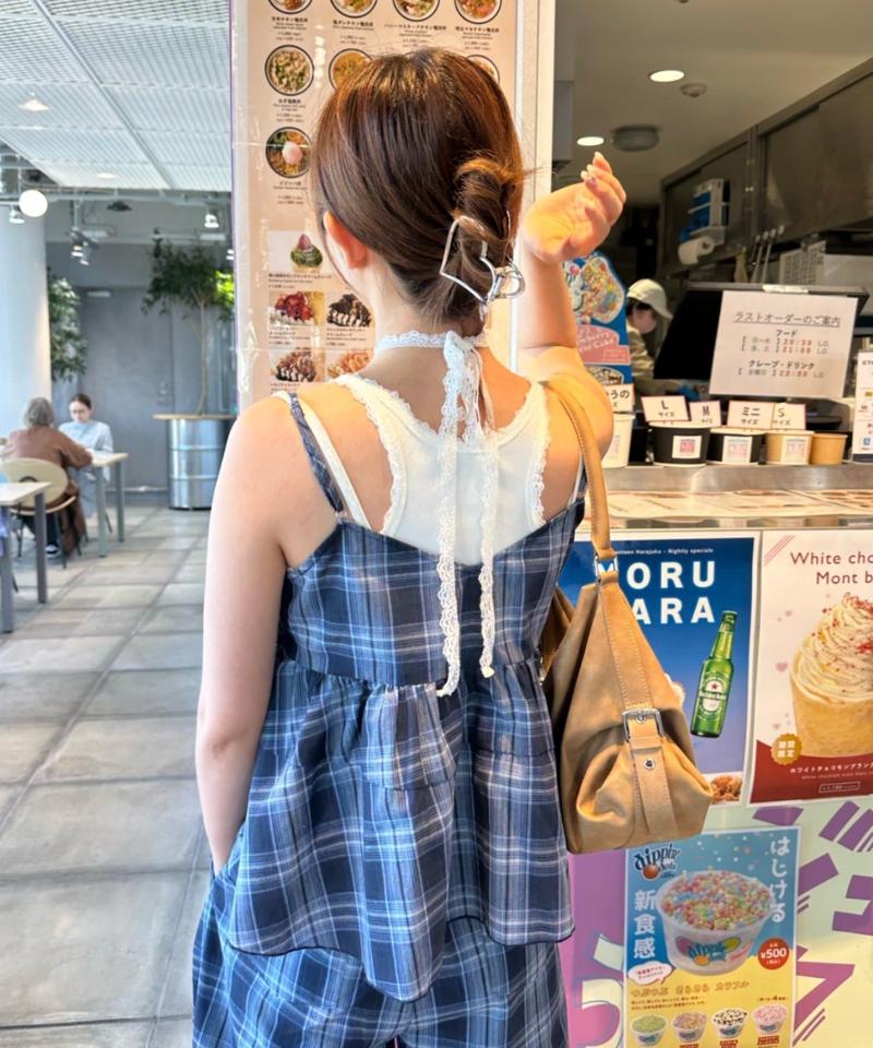 【快適な着心地/マルチウェイ】レースロゴパット付レイヤードキャミソール