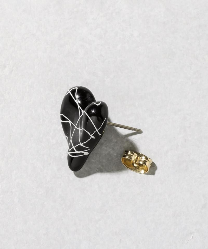 イビツハートピアス