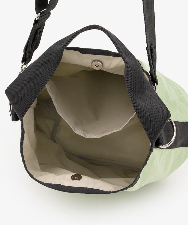 CONVERTIBLE BUCKET BAGフロスティグリーン/サンダー
