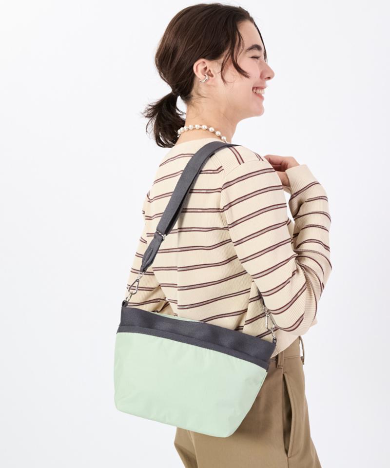 SMALL BUCKET BAGフロスティグリーン/サンダー