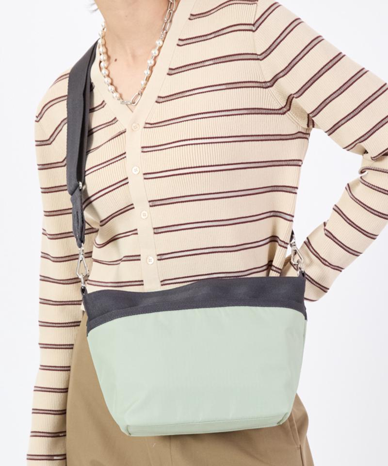SMALL BUCKET BAGフロスティグリーン/サンダー