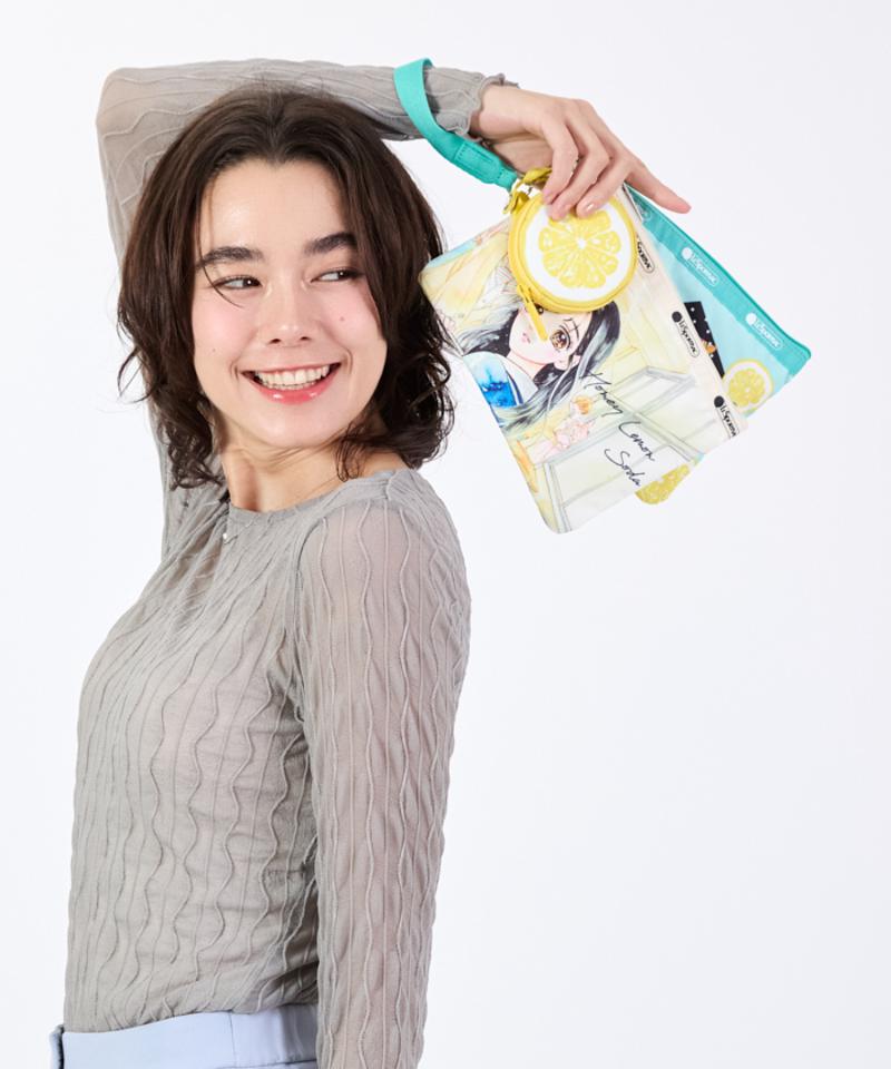 WRISTLET POUCH W/CHARMスパークリングラブ