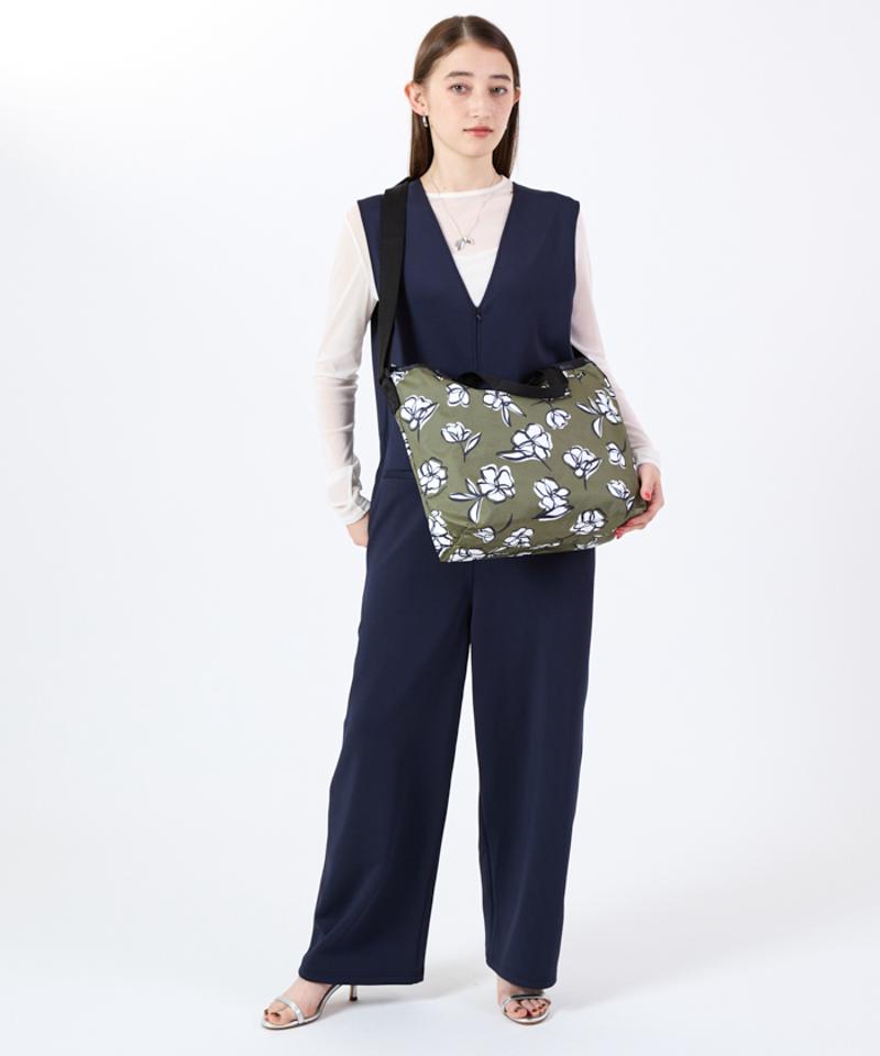 DELUXE EASY CARRY TOTEオリーブフローラルシルエット