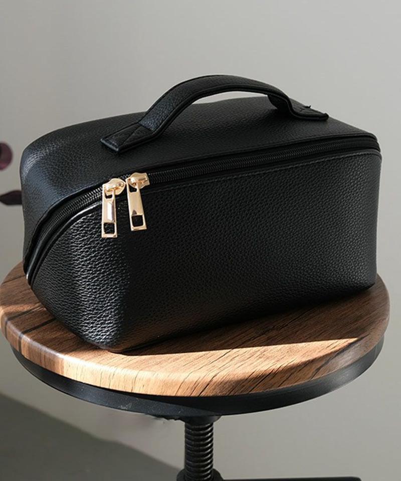 メイクアップバッグ