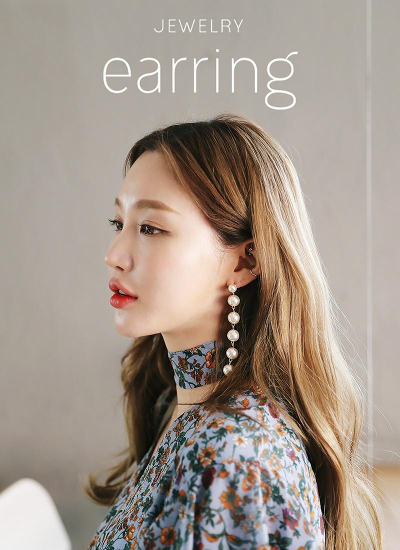 フェイクパールロングドロップピアス・全2色 t47409 レディース【acc】【韓国 ファッション アクセサリー ピアス パール ドロップピアス ロングピアス ロング ピアス 5連 上品 カジュアル 結婚式 二次会 パーティー】