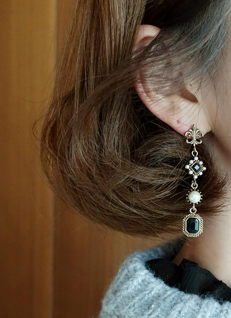 マルチモチーフピアス・全4色・d48638 レディース【acc】 ワンホン 韓国ファッション ピアス 揺れる アクセサリー アンティーク 大人 ドロップピアス ドロップ モダン キュービック パール 豪華 結婚式 パーティー 大ぶり ゴールド ピンク
