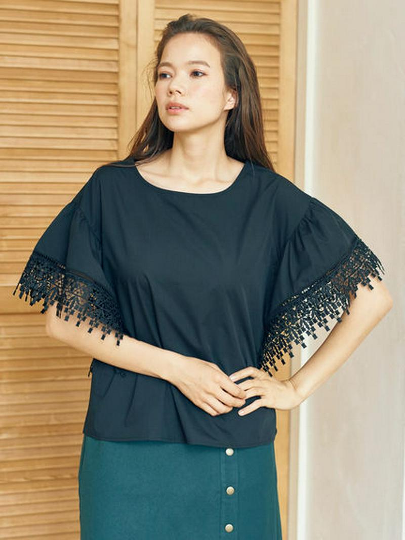 【Special Price】・ケミカルレースフレア袖プルオーバー