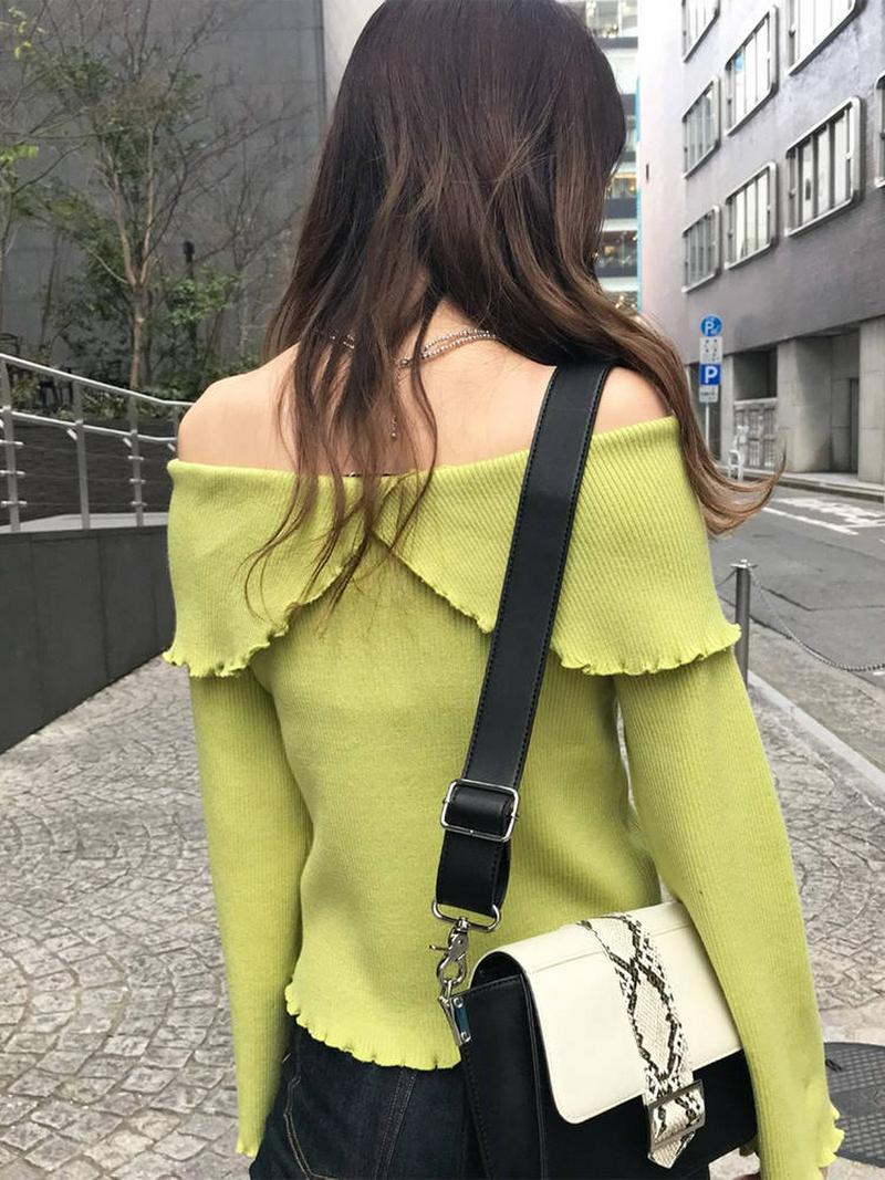 バックカシュクールリブオフショルニット