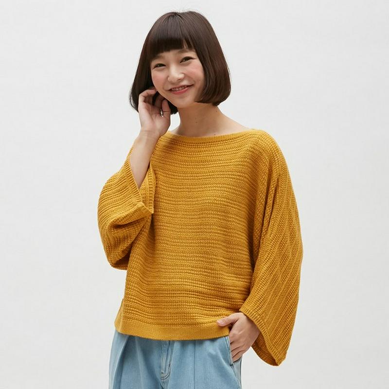 ワイドスリーブボクシーセーター（７分袖）