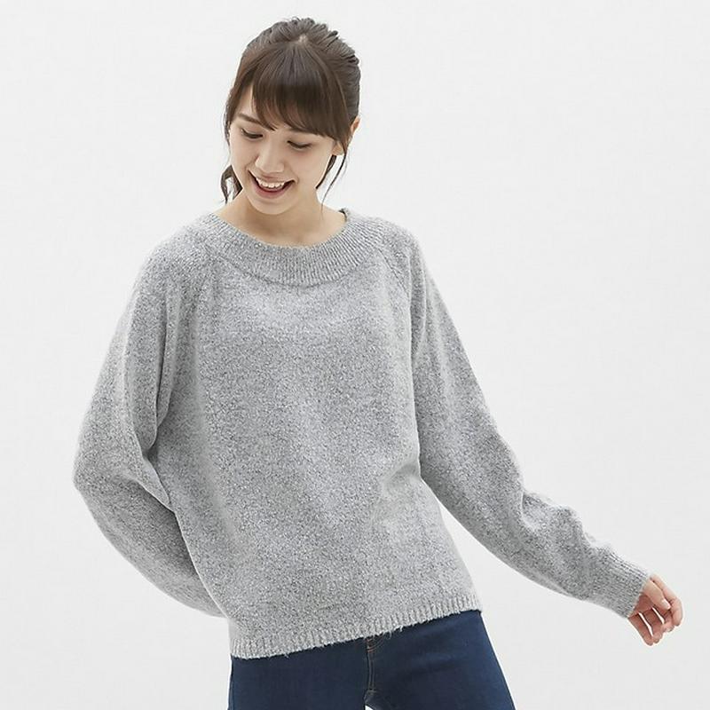 オフショルダーセーター（長袖）