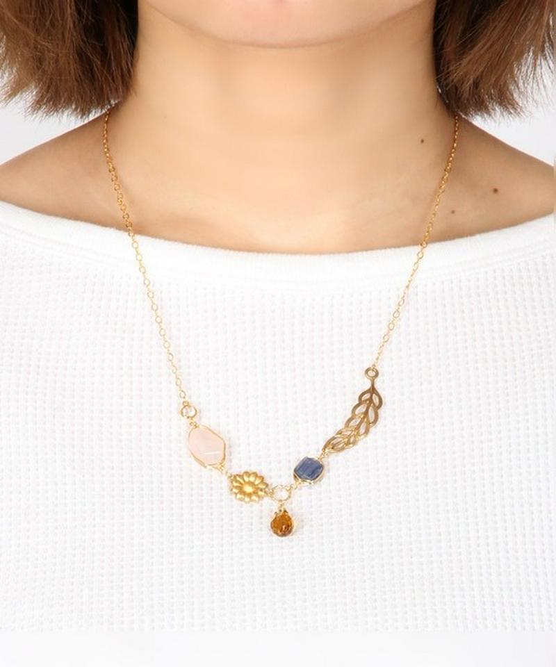 K14GF花と葉　クリスタル×カイヤナイト×ローズクォーツネックレス