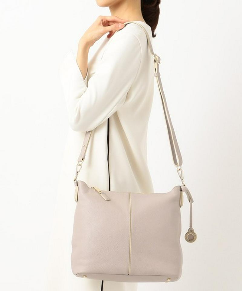 【2019SS】ぺブル ショルダーバッグ