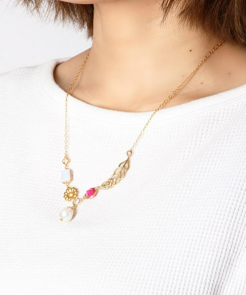 K14GF花と葉　ブルーレース×ピンクサードニクス×パールネックレス
