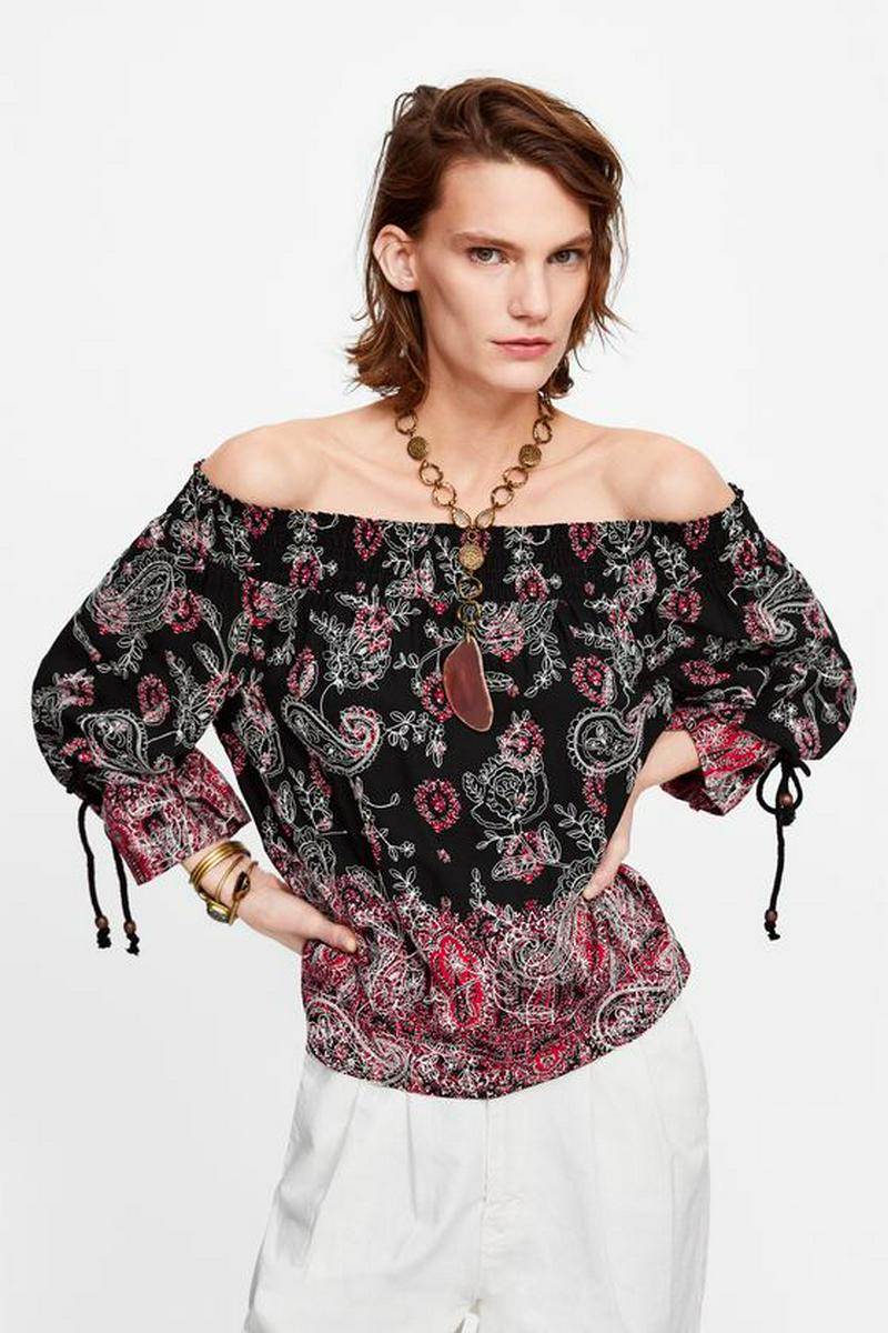 PRINTED EMBROIDERED TOP