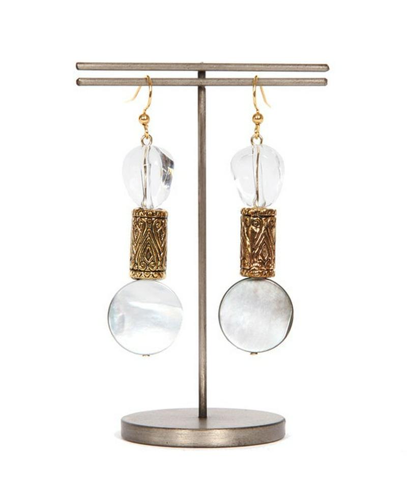 K14GF グレイッシュシェルクリアピアス