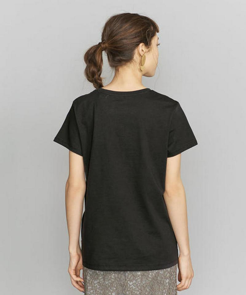 ＜LEVI’S（リーバイス）＞TYPE CENTER ロゴTシャツ/ブラック