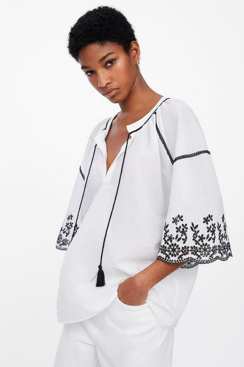 TOP WITH CONTRAST EMBROIDERY