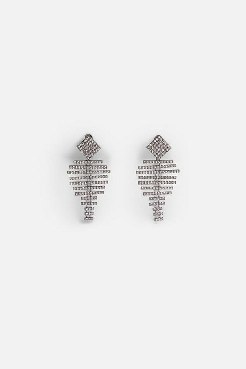 ビジューピアス