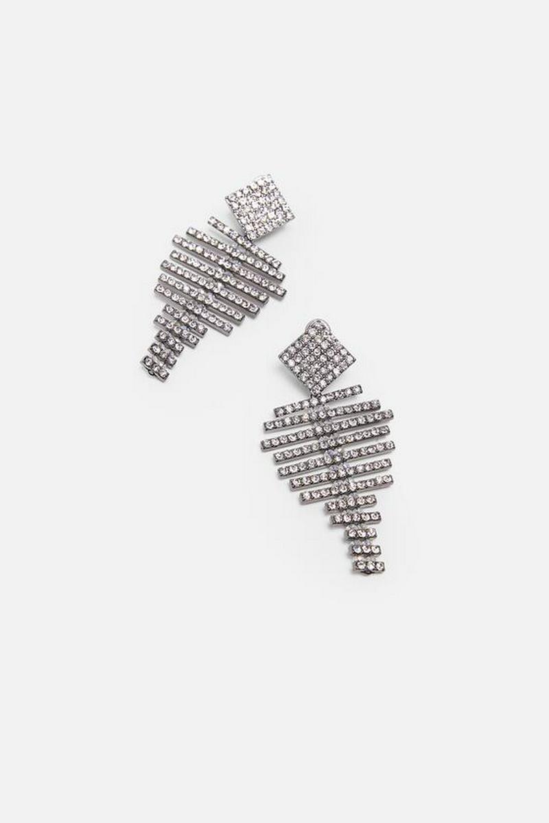 ビジューピアス