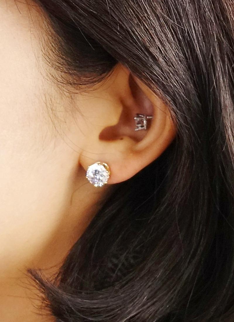 キュービックピアス・全2色