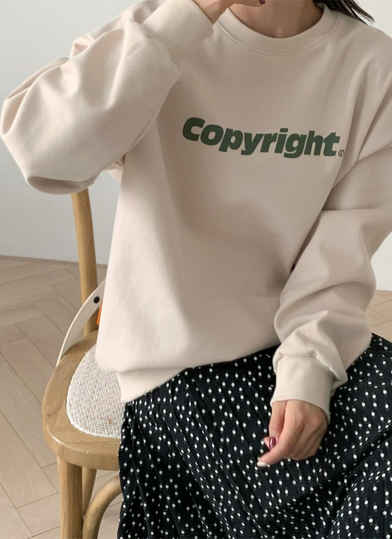 Copyrightスウェット・全4色