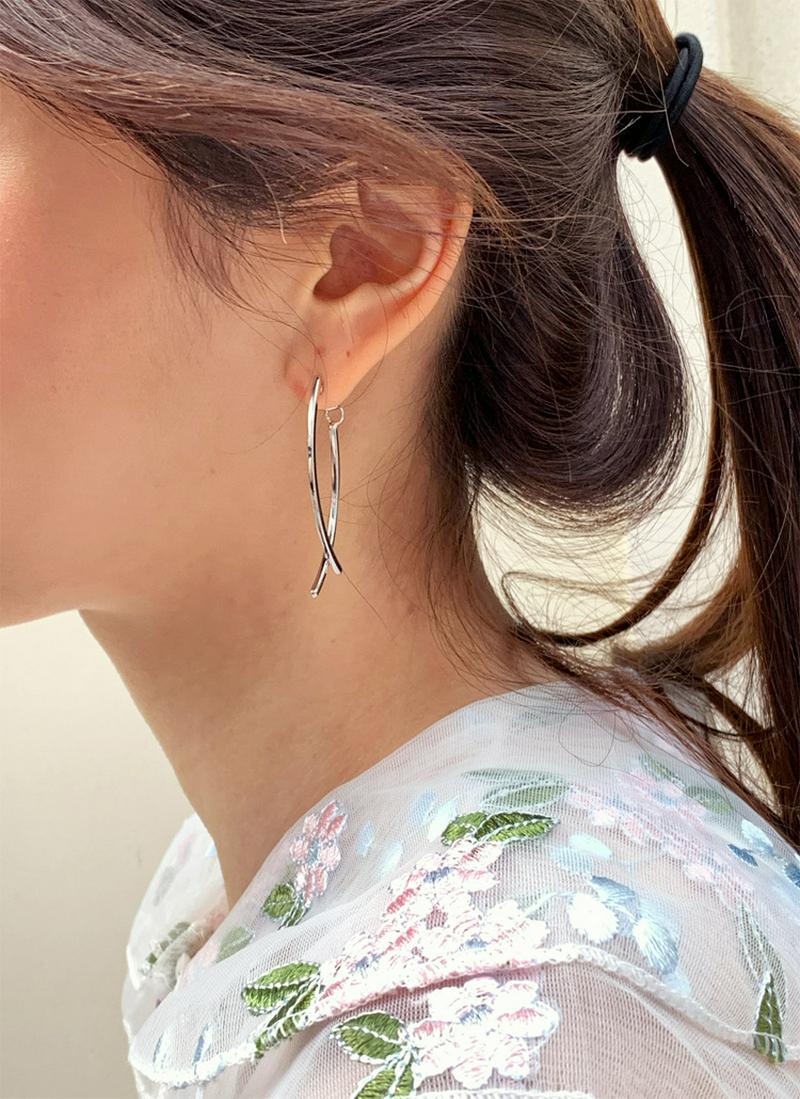 ロングカーブバーピアス・全2色