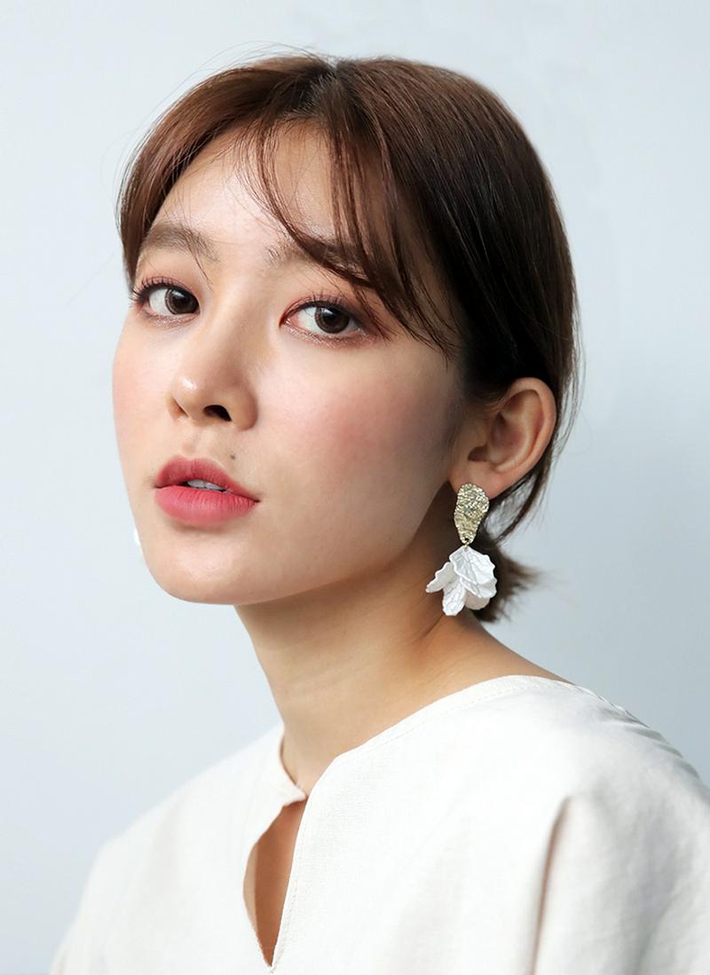 フラワードロップピアス・全1色