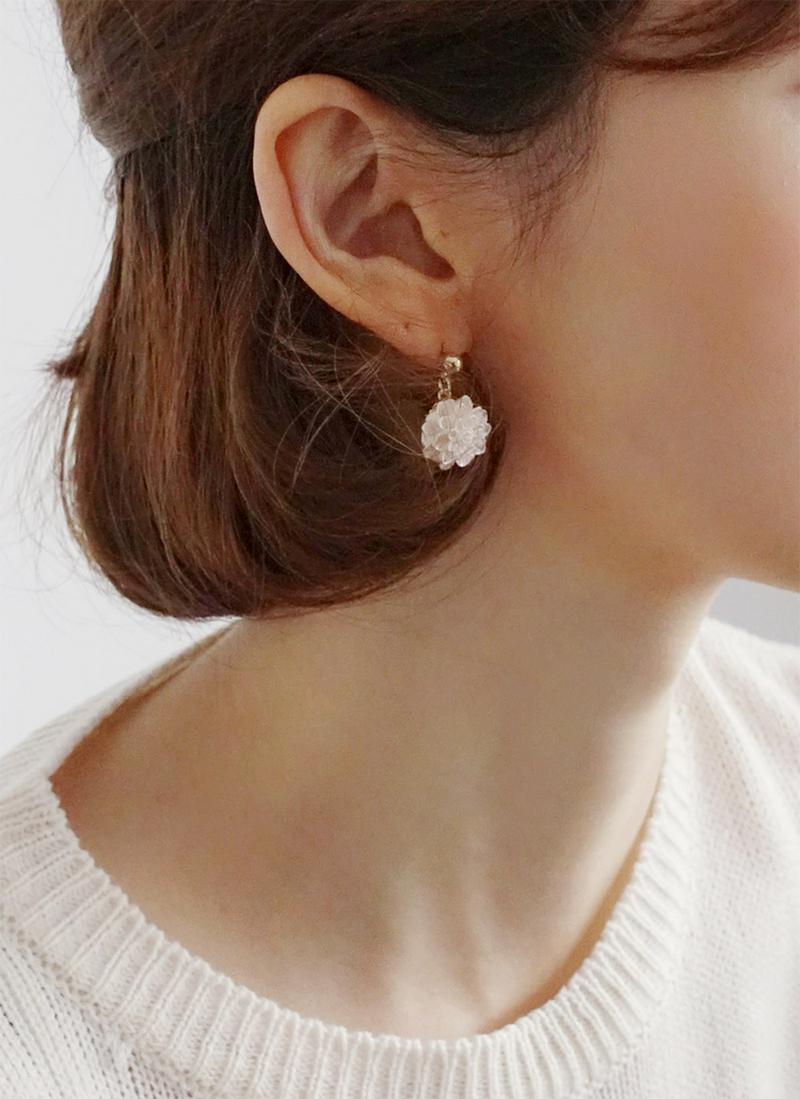 ゴールドフラワーピアス・全1色