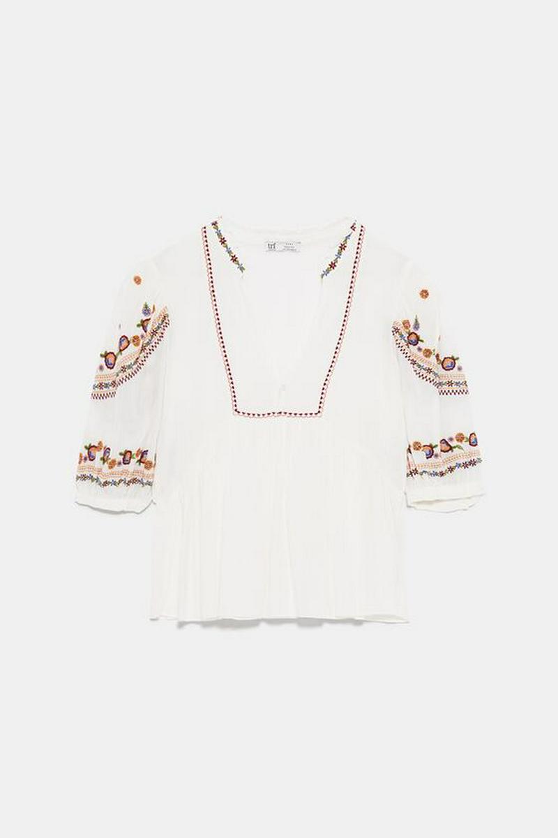 EMBROIDERED TOP