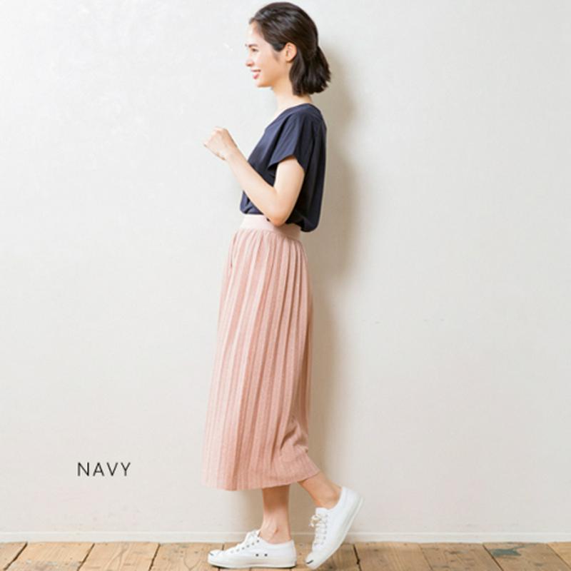 Vネックドルマンカットソー