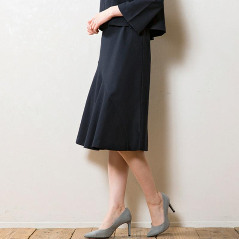 アシンメトリーフレアスカート