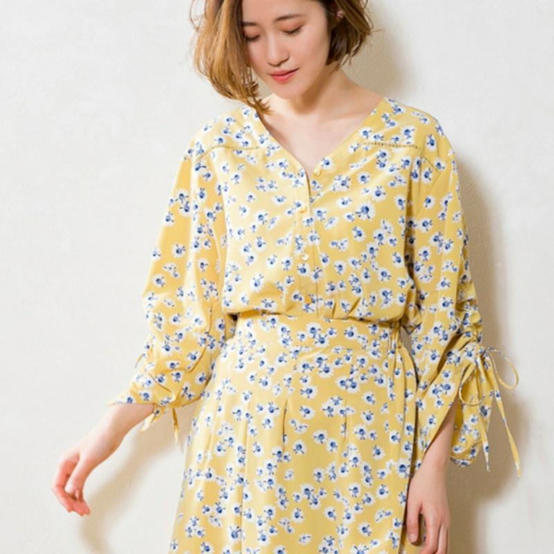 デイジーブラウス