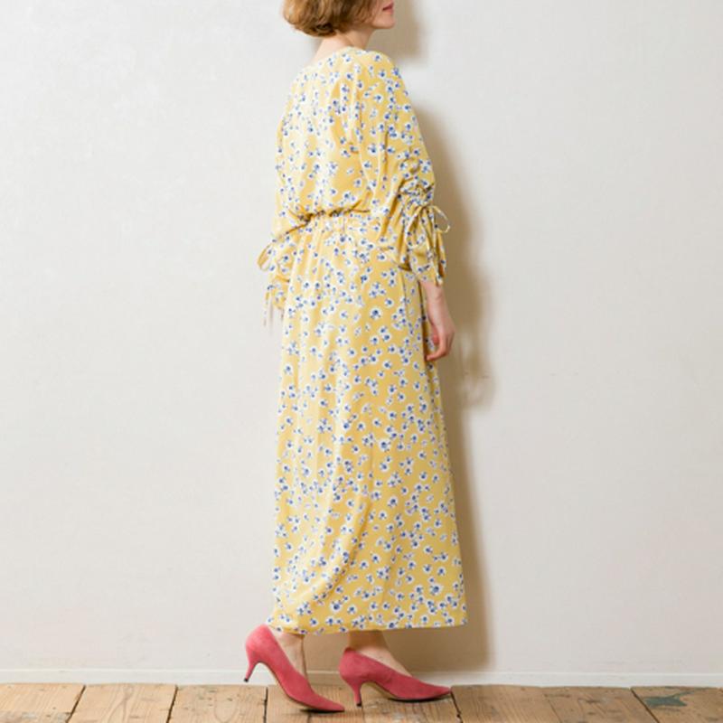 デイジーブラウス