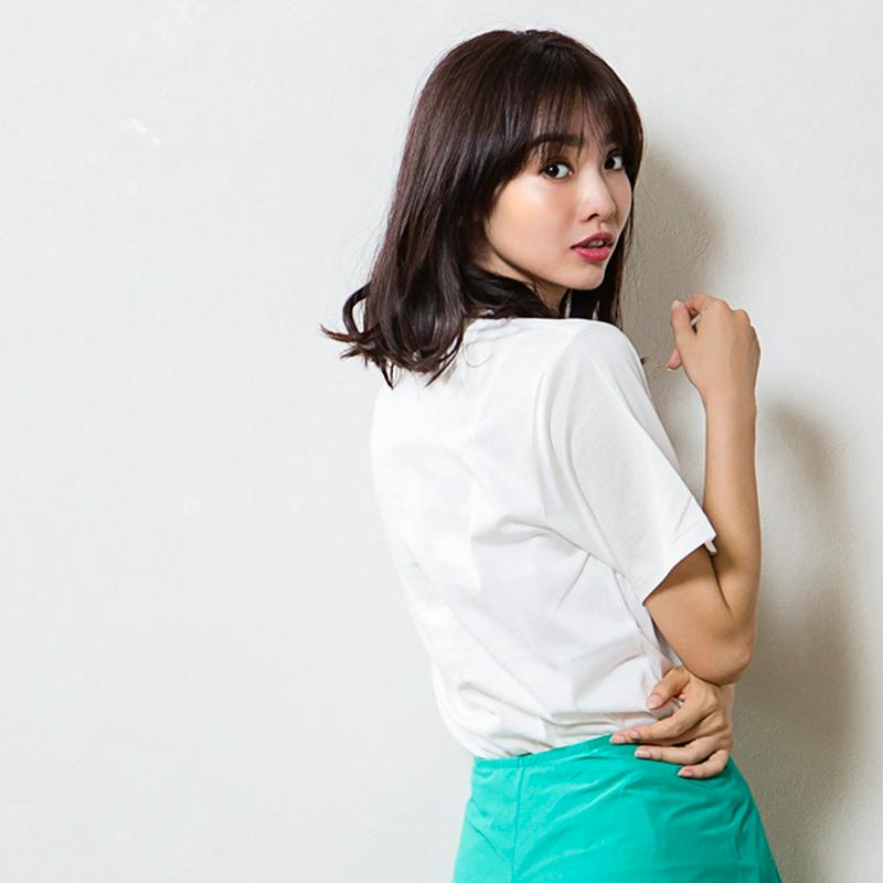 オーバーシルエットが可愛いMOUSAロゴTシャツ