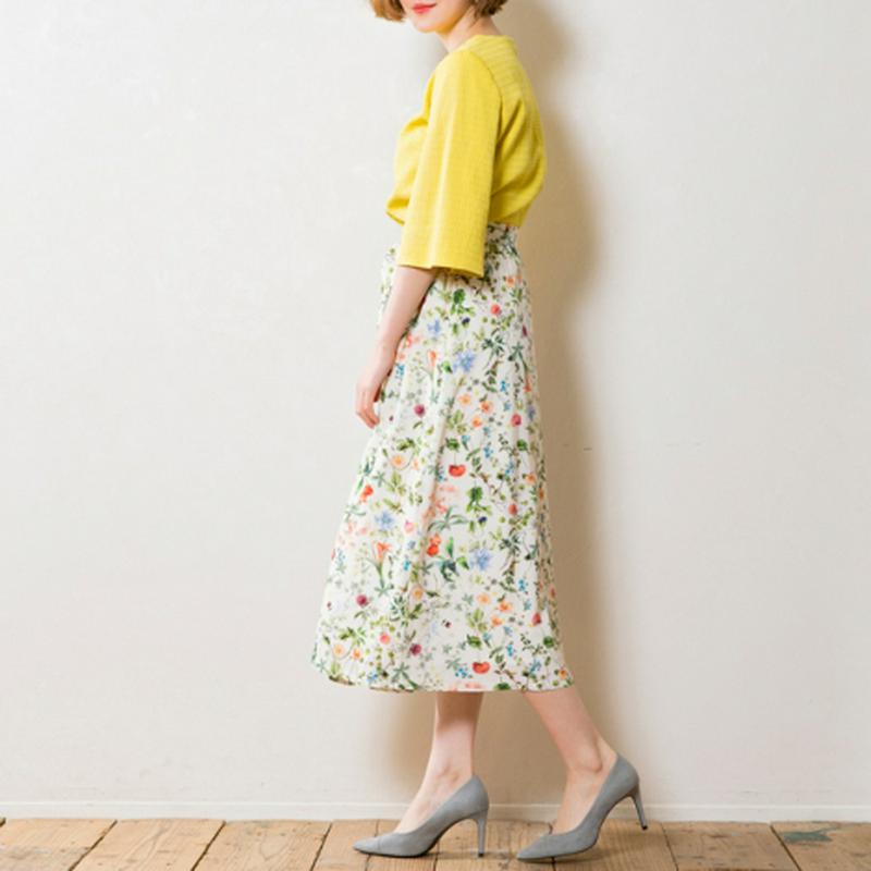 フラワープリントスカート