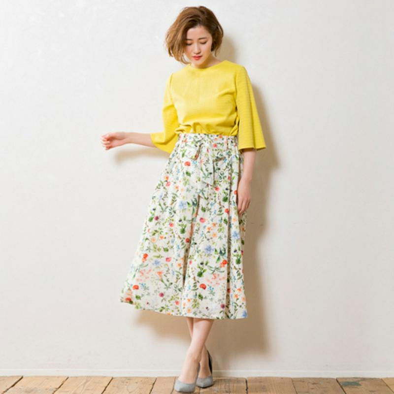 フラワープリントスカート