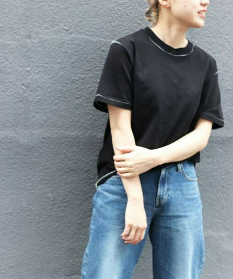 boocmarc by viaj(ブックマークバイヴィアジェイ)ステッチハーフTシャツ