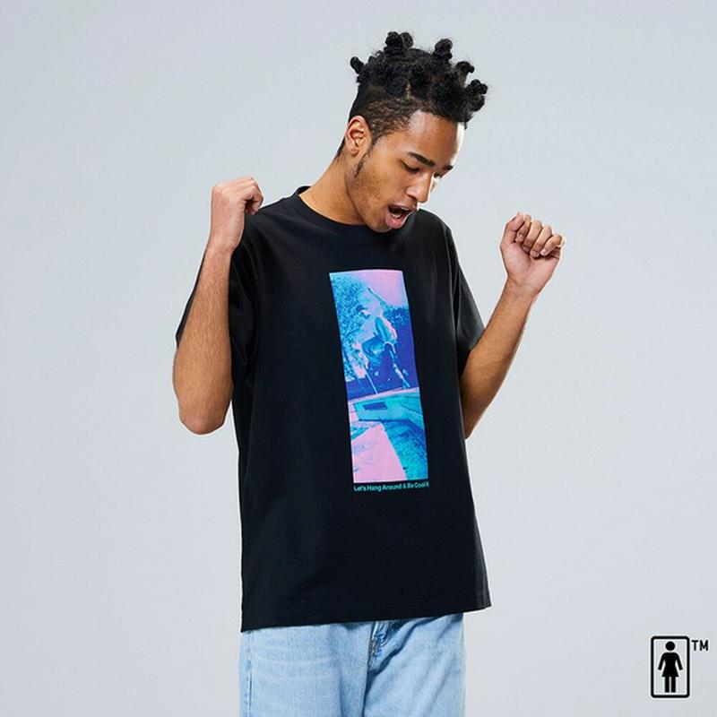 ガール スケートボード UT（グラフィックTシャツ・半袖）