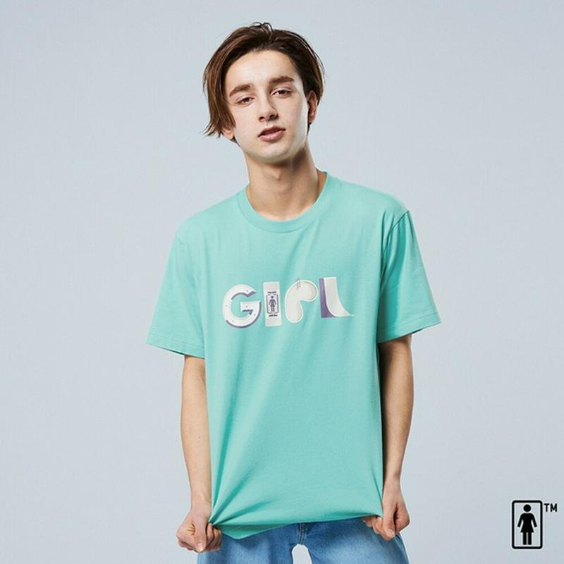 ガール スケートボード UT（グラフィックTシャツ・半袖）