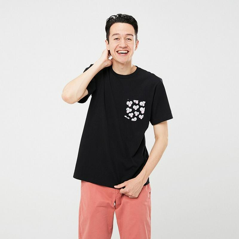 カウズ UT（グラフィックTシャツ・半袖）
