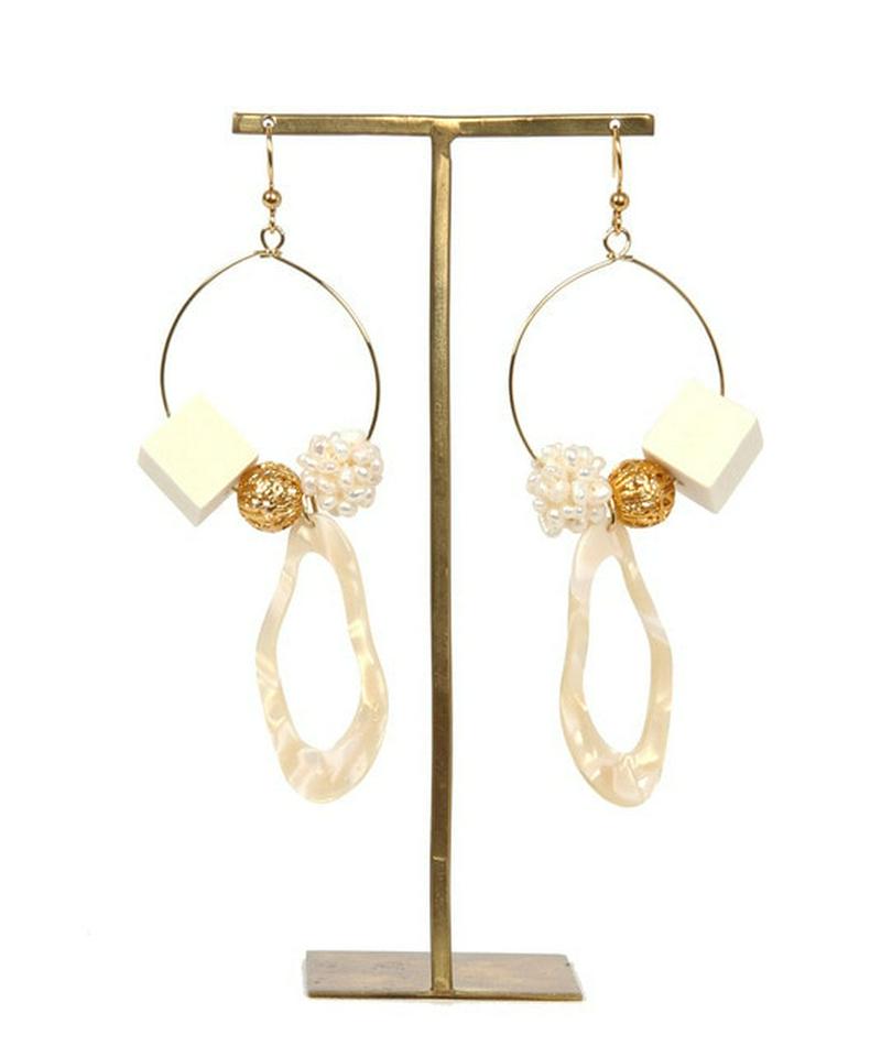 K14GF 大ぶりフープ　ウッドキューブピアス　ホワイト