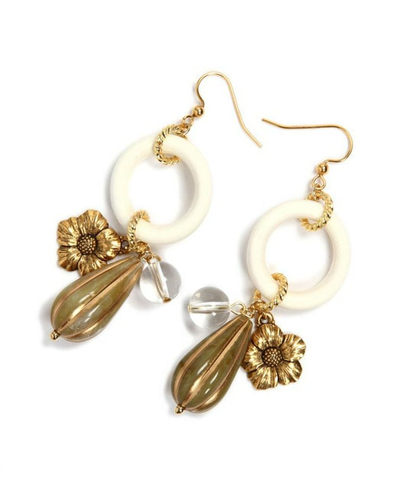 K14GF　ウッドリング×フラワーピアス　カーキ