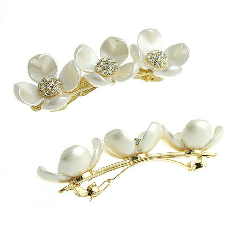 ビジューなホワイトフラワーバレッタ お花 ラインストーン ヘッドアクセ ヘッドドレス ヘアアクセ ヘアアクセサリー 結婚式 二次会 H-571 レディース 大人っぽい シンプル かわいい プレゼント