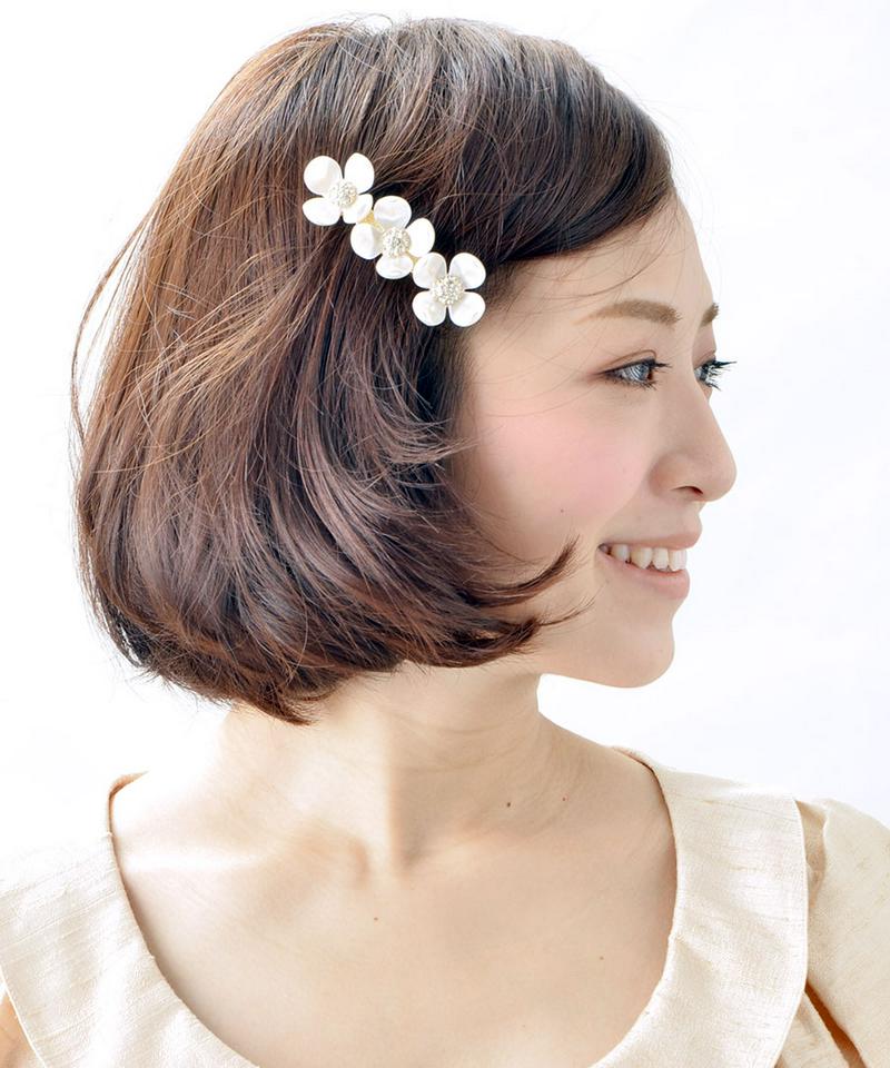 ビジューなホワイトフラワーバレッタ お花 ラインストーン ヘッドアクセ ヘッドドレス ヘアアクセ ヘアアクセサリー 結婚式 二次会 H-571 レディース 大人っぽい シンプル かわいい プレゼント