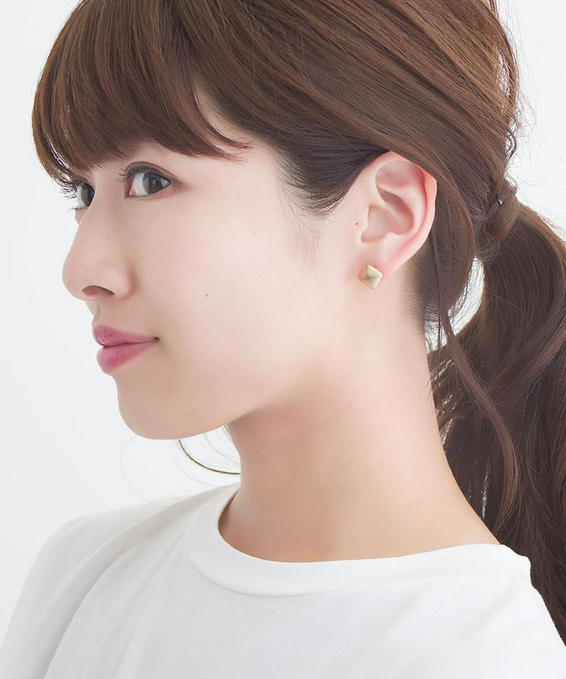 ひし形ミニピアス ゴールド シルバー シンプル デイリー カジュアル チタンポスト P1777 レディース 大人っぽい かわいい おしゃれ プレゼント